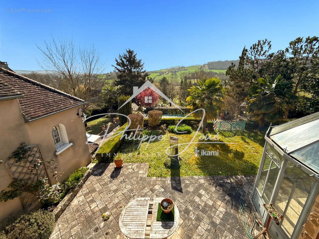 Maison à PONT-SUR-YONNE