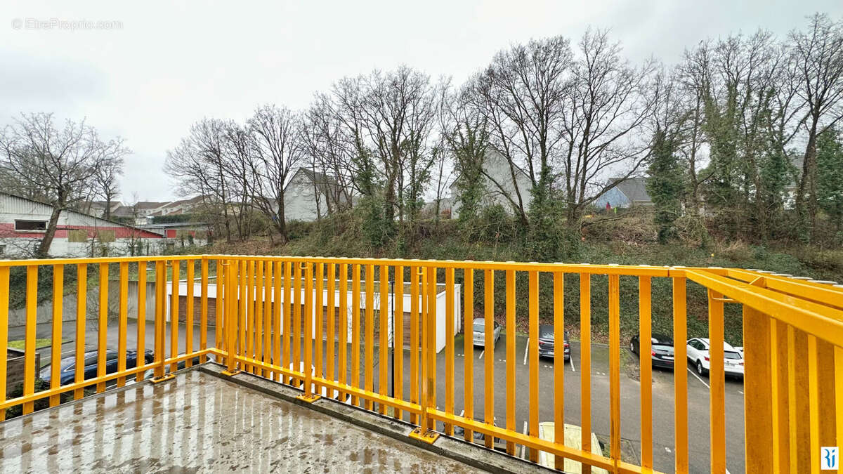 Appartement à PETIT-COURONNE