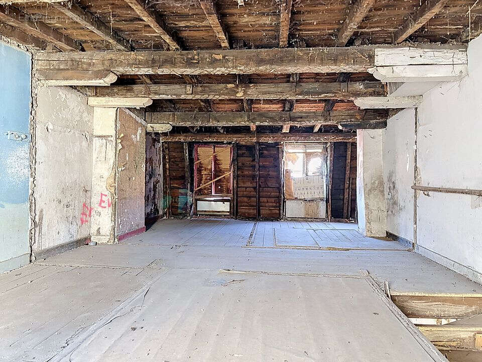 Plateau duplex à aménager   71,90 m2   Rue Saint-Dizier à Nancy - photo 5