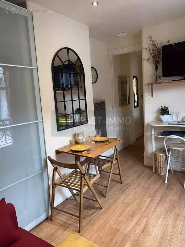 Appartement à PARIS-18E