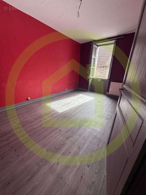 Maison à CHENERAILLES