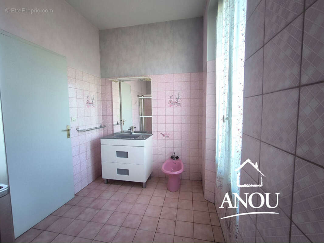 Maison à LA BAZOCHE-GOUET