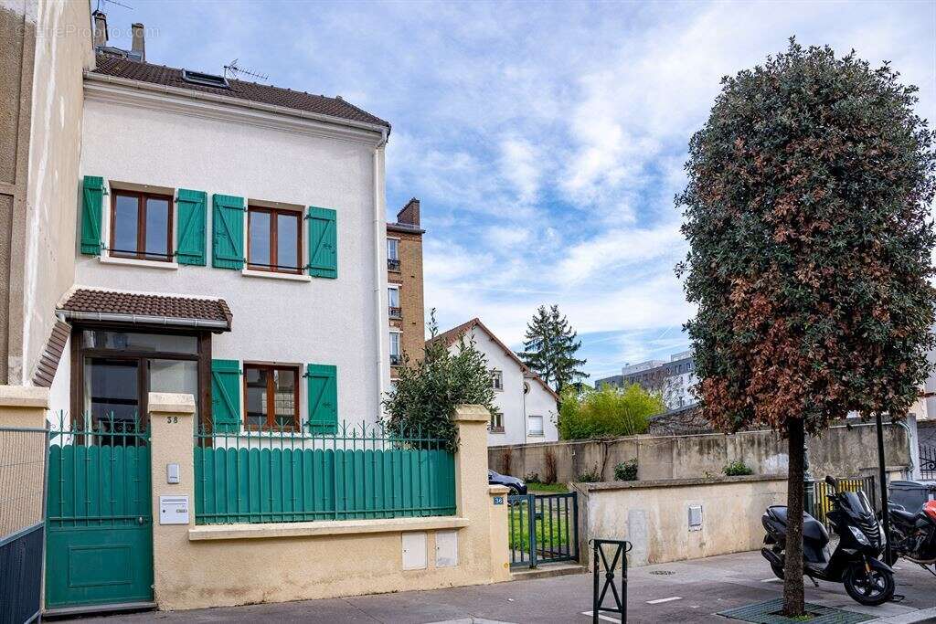 Maison à PUTEAUX