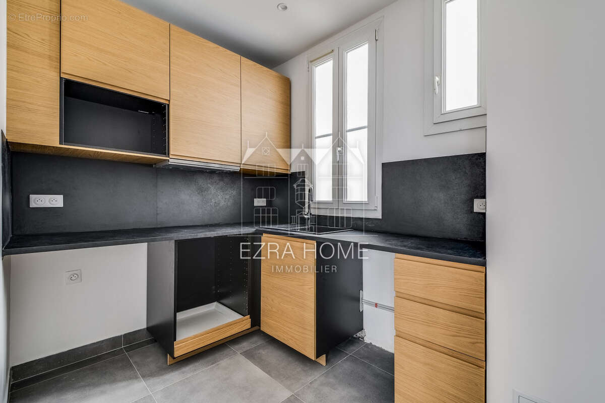 Appartement à PARIS-17E