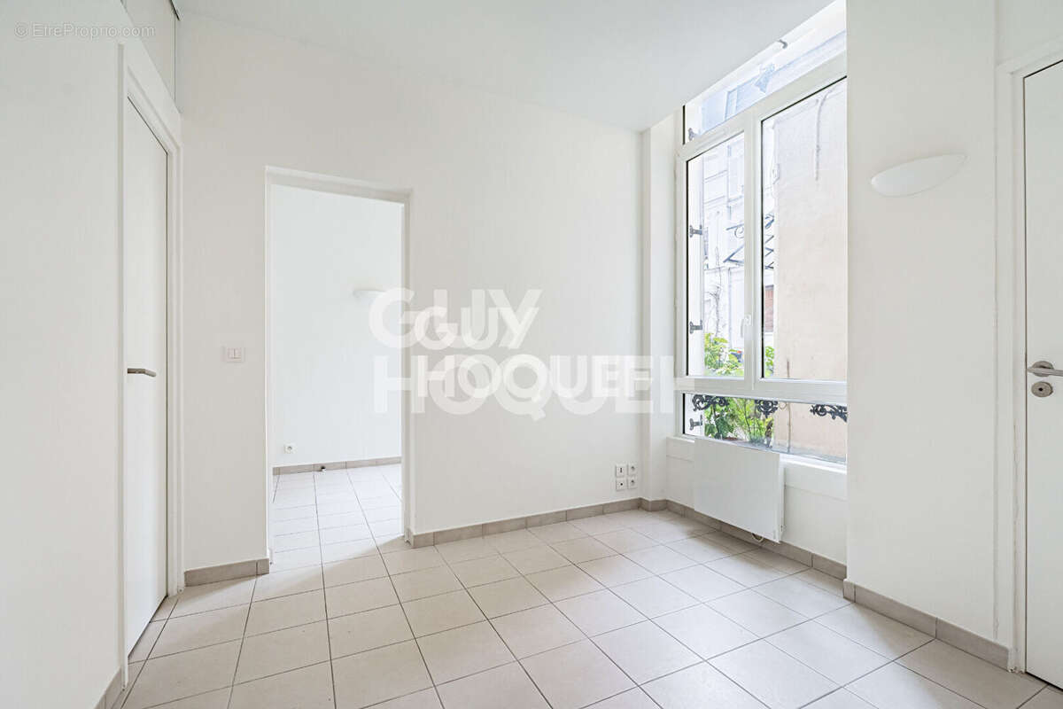 Appartement à PARIS-9E