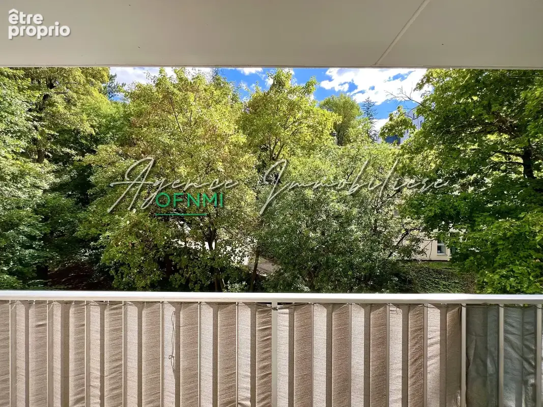 St étienne, la résidence du parc, élégant t5 avec balcon, cave et places de parking privatives. - photo 10