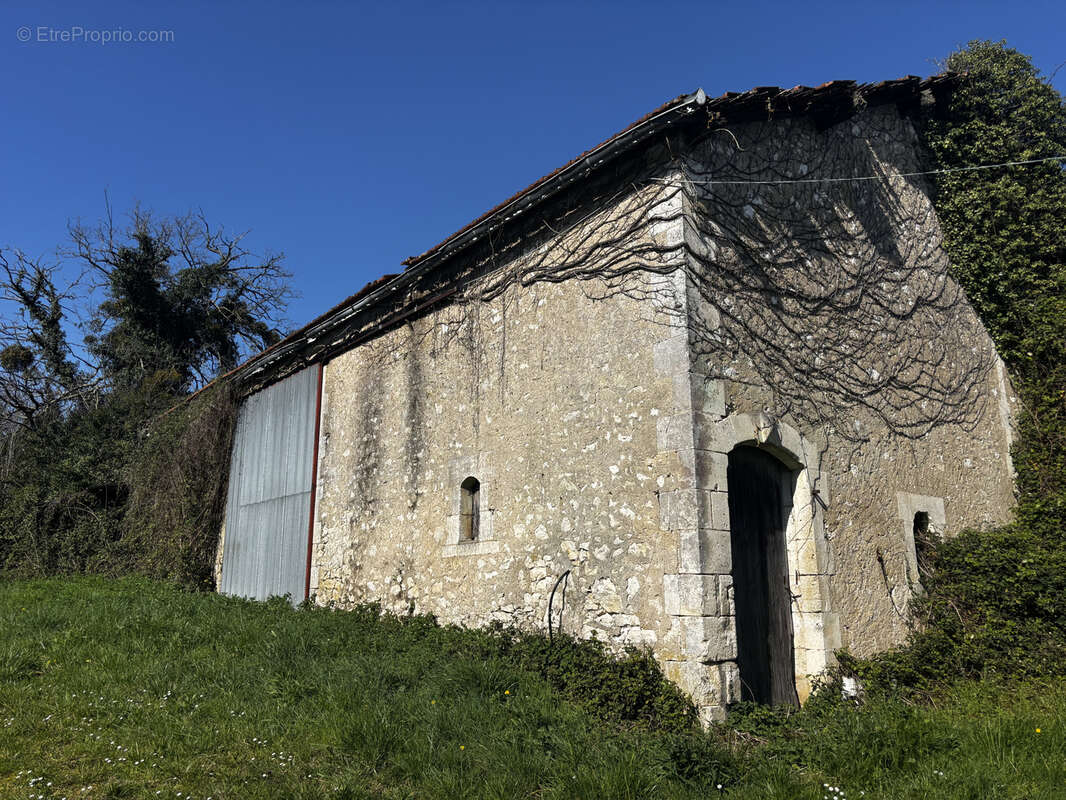 Maison à FOUGUEYROLLES