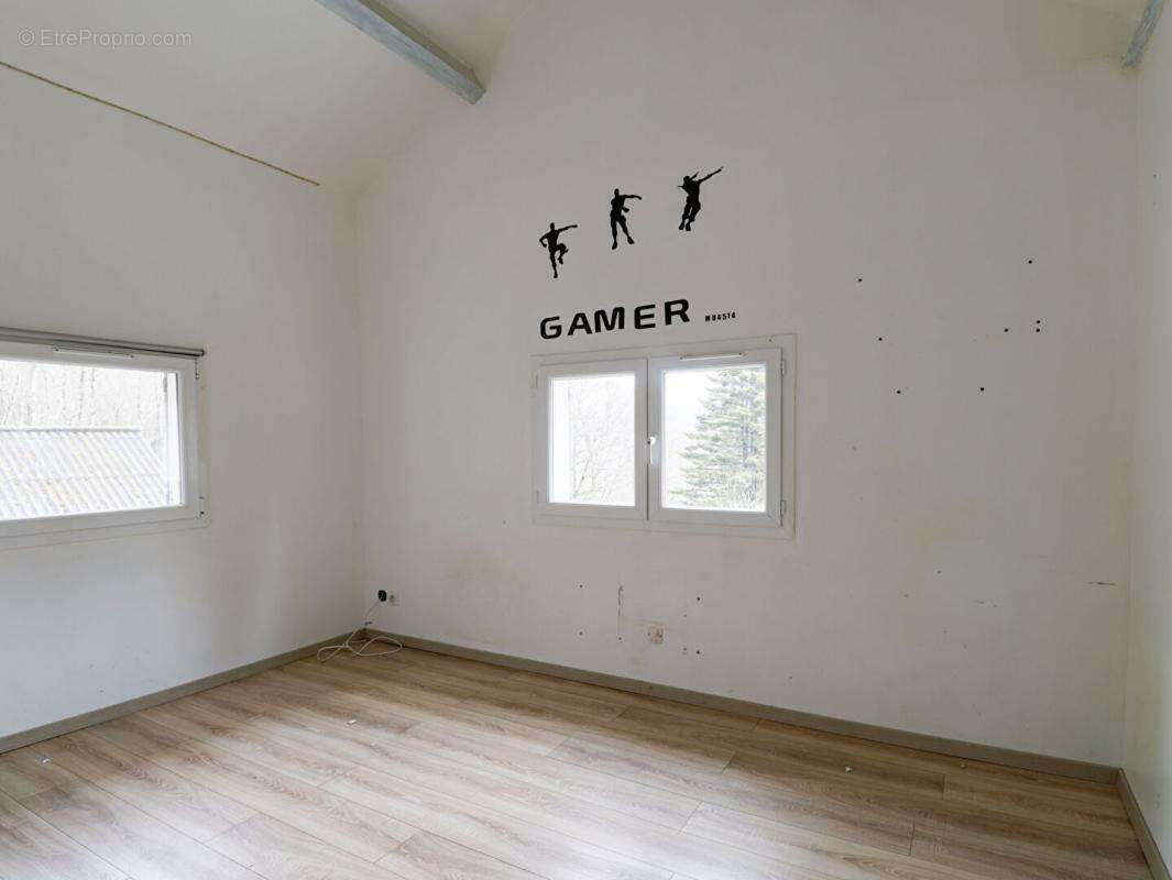 Maison à LA SALVETAT-SUR-AGOUT