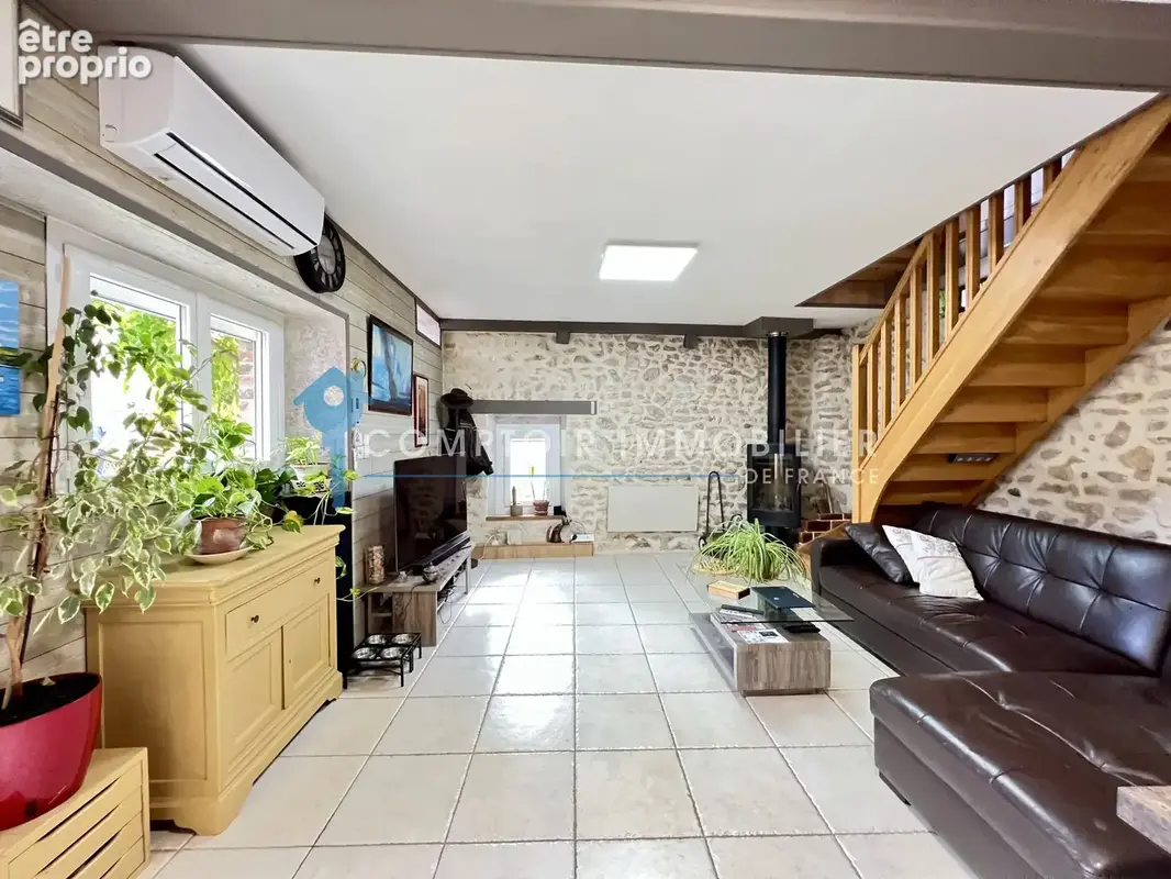 Maison à AUNAY-SOUS-AUNEAU