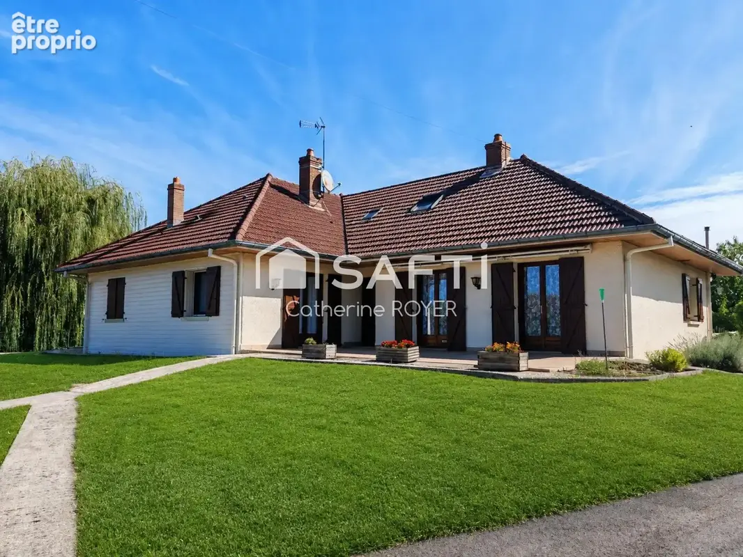 Photo 1 - Maison à LA CHAPELLE-SAINT-SAUVEUR
