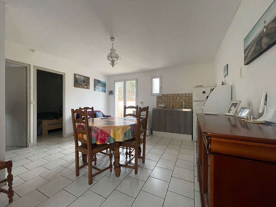 Maison Saint Georges d'Oléron louée à l'année, bail en cours - photo 4
