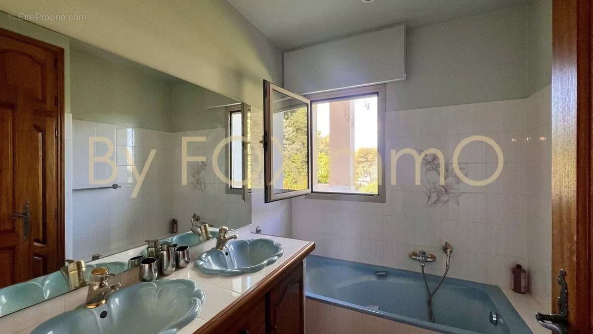 Maison à LA COLLE-SUR-LOUP