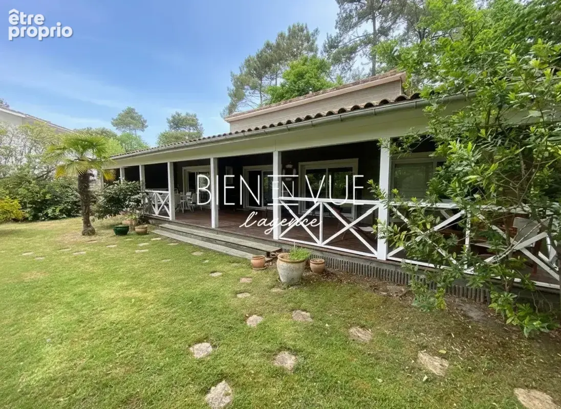 Maison à ARES
