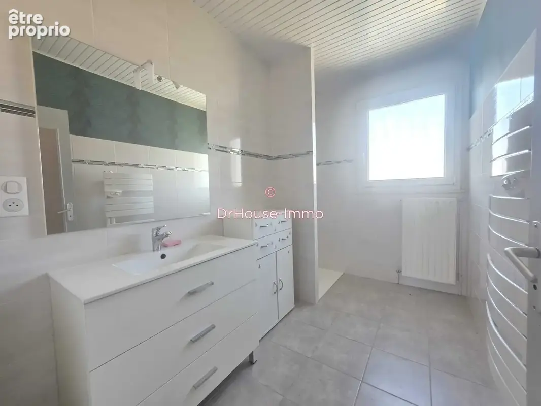 Maison 98 m² à Puyravault  - photo 16