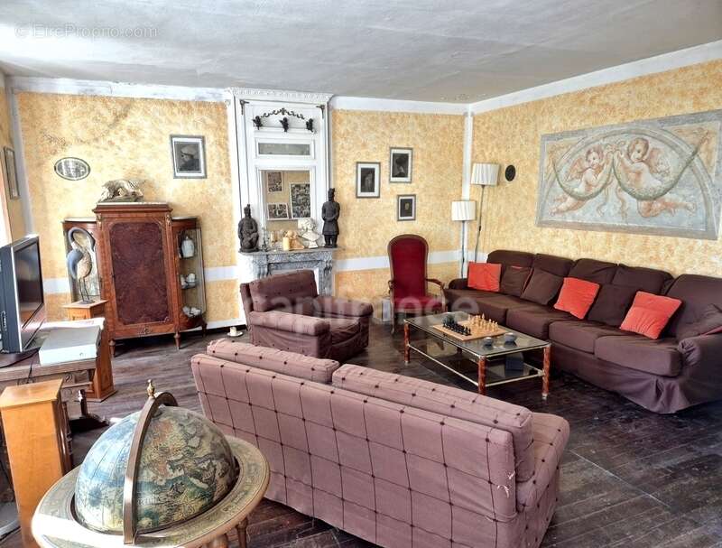 Maison à LES LOGES