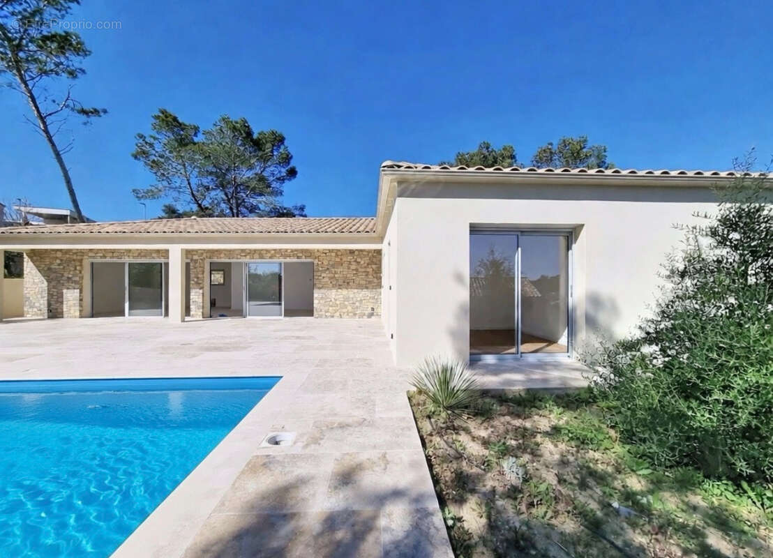 Maison à NIMES