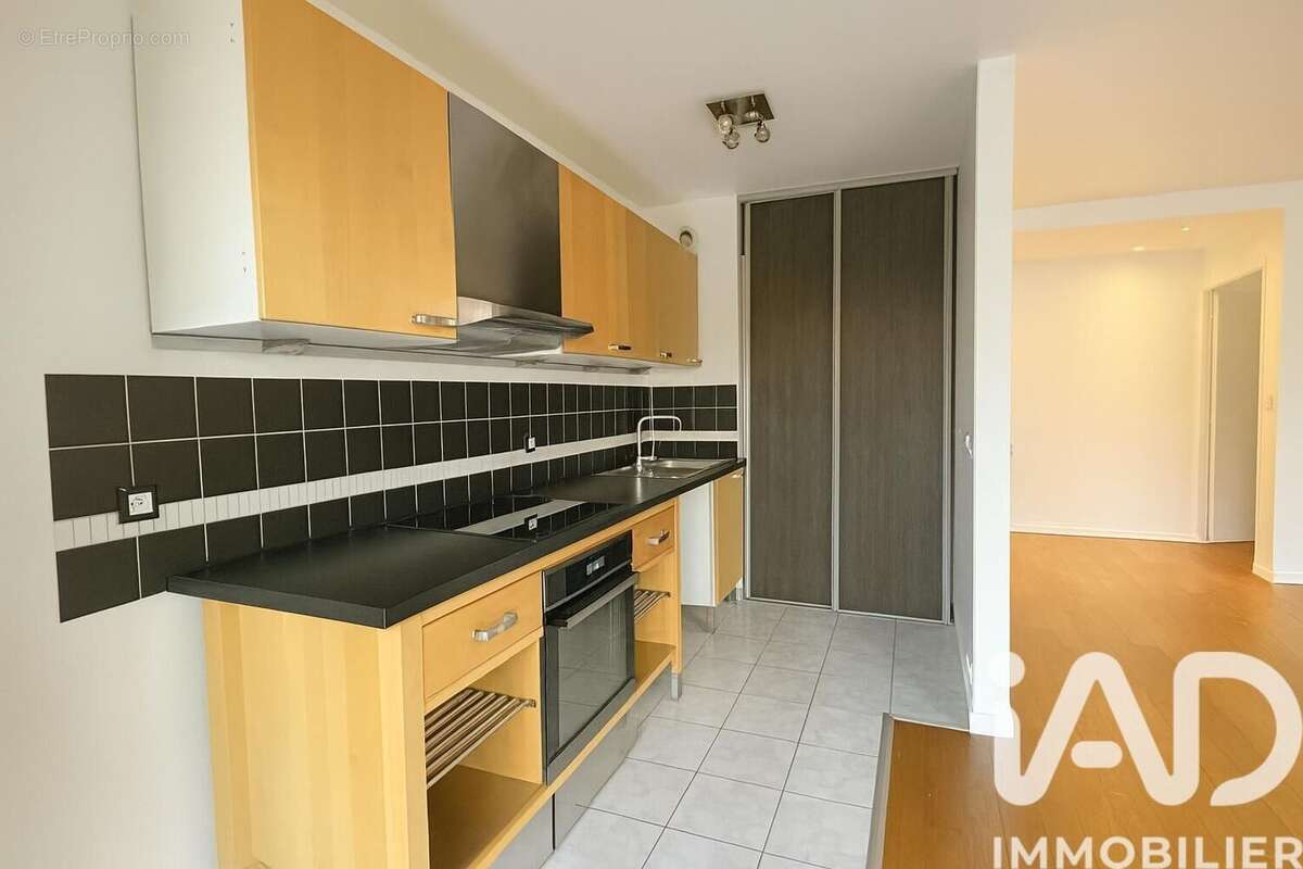 Photo 3 - Appartement à ASNIERES-SUR-SEINE