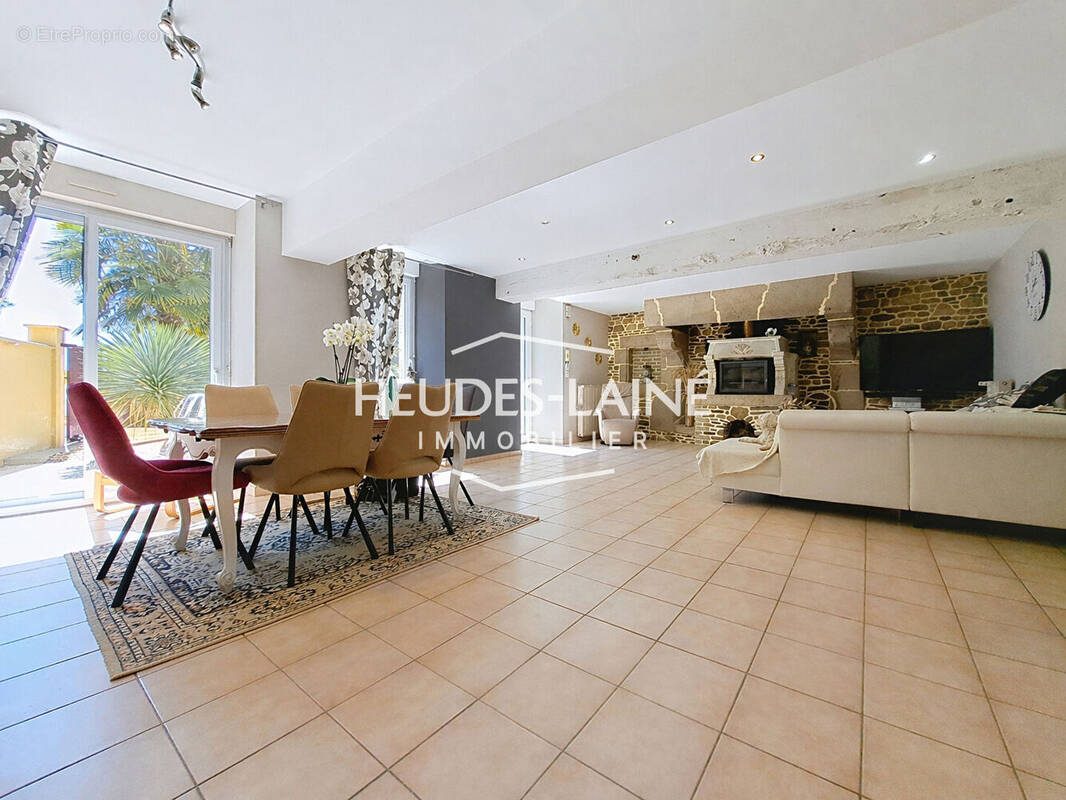 Maison à LES LOGES-MARCHIS