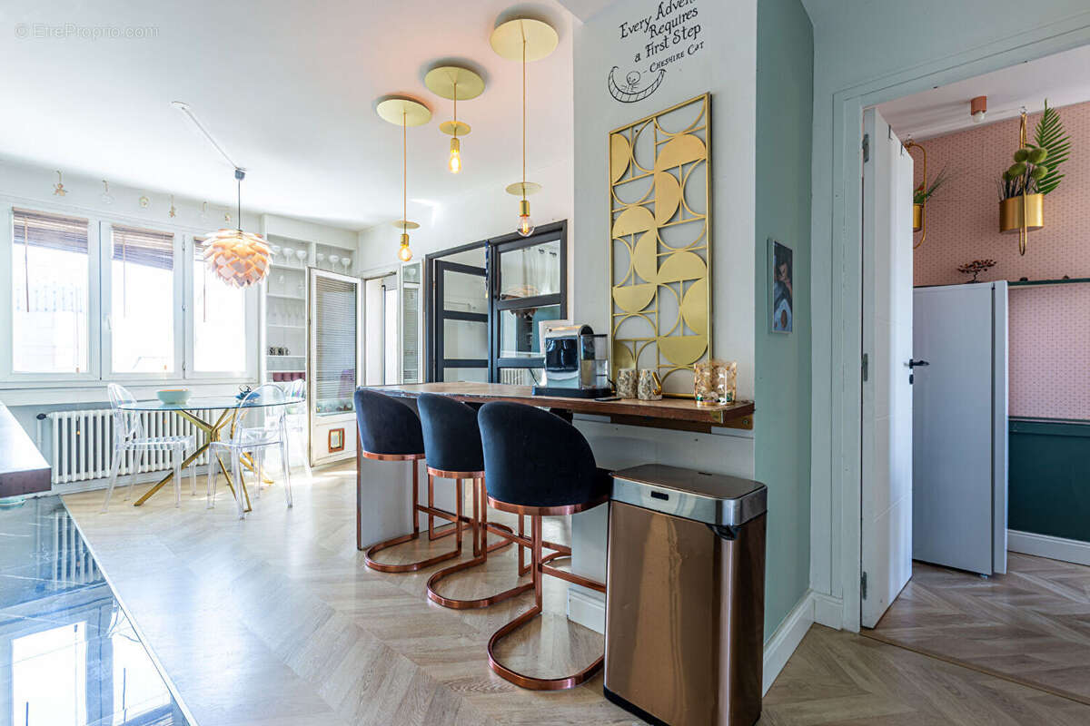 Agence immobiliere laforet - exclusivite - "sauge" - annecy - appartement traversant t3 de 57,26m² - balcon - cave - garage - photo 6