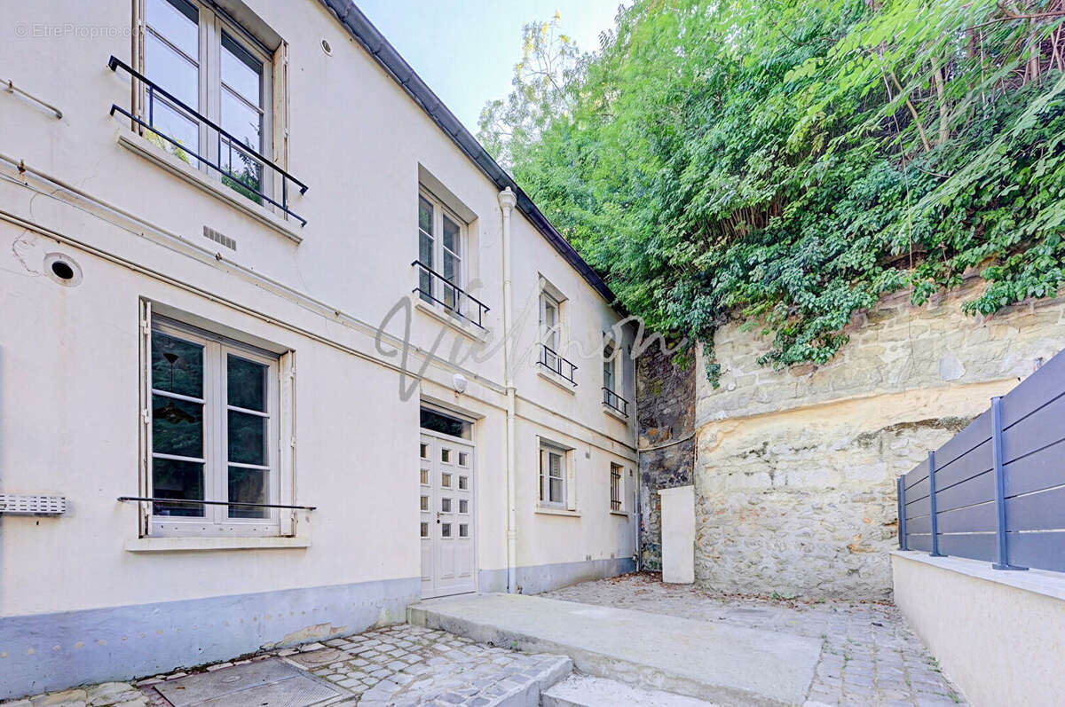 Appartement Saint Germain En Laye 1 pièce(s) 17.21 m2 - photo 10