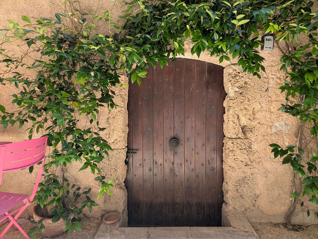 VILLECROZE, charmante maison de village de 100 m², 4 pièces et mezzanine - photo 3