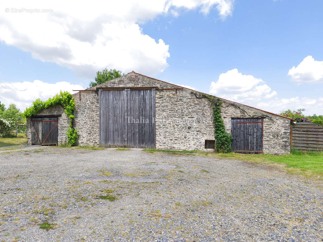 Maison à CHATEAU-GUIBERT
