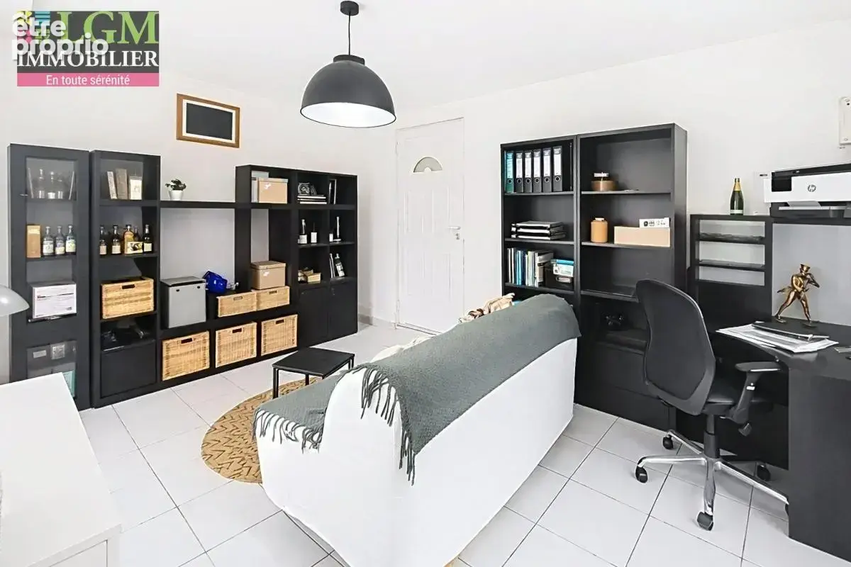 Maison rénovée plain-pied – Quartier calme et recherché Vitrolles Nord - photo 9