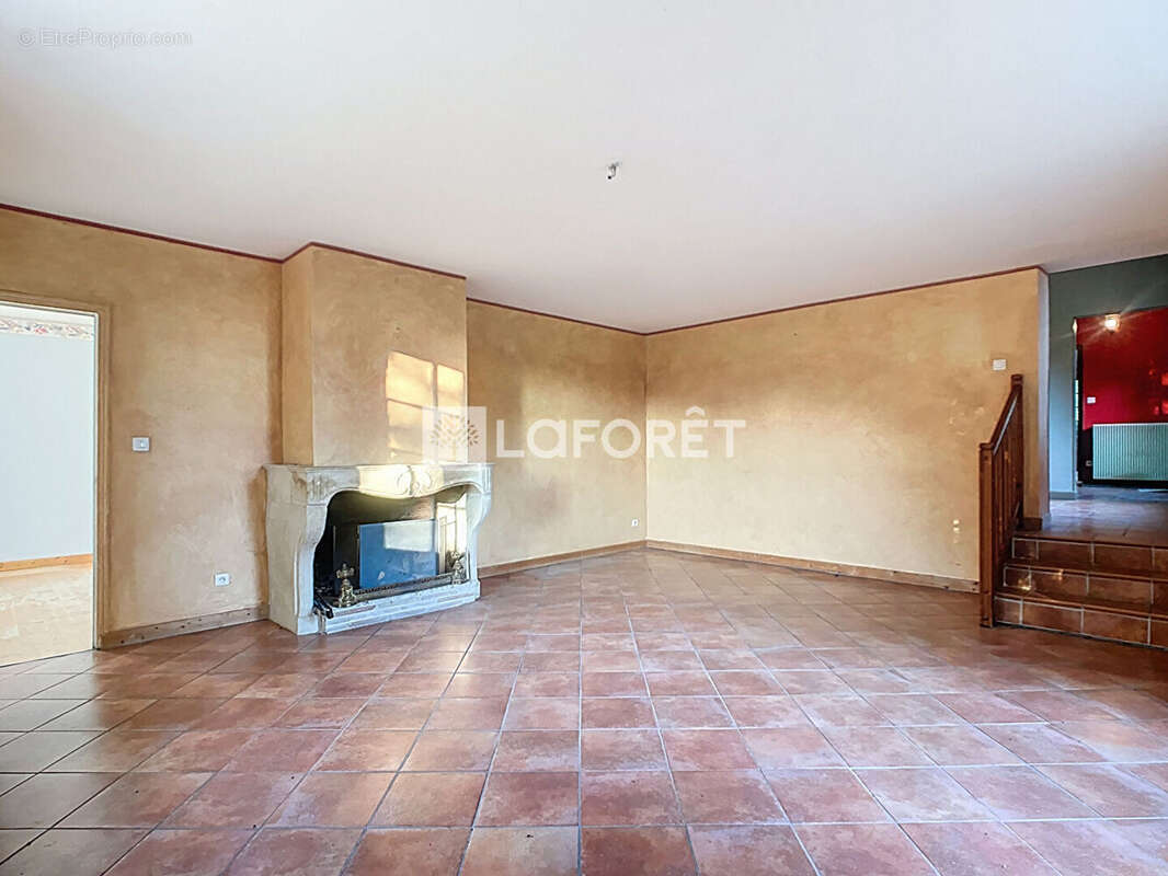 Maison à SAINT-DIDIER-SUR-CHALARONNE