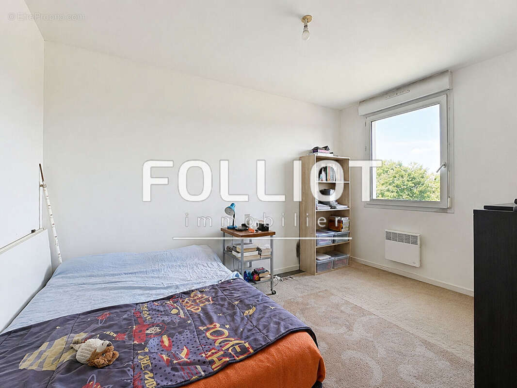 Appartement à DONVILLE-LES-BAINS