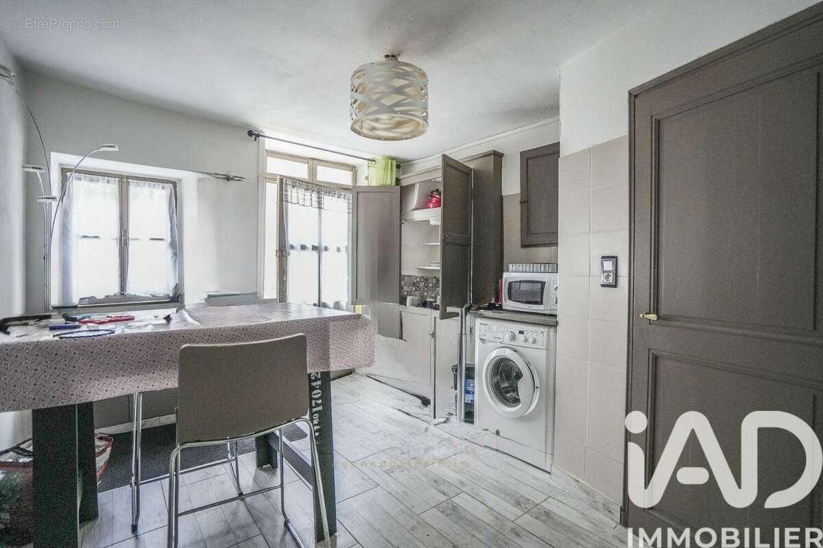 Maison 89 m² à Ners  - photo 8