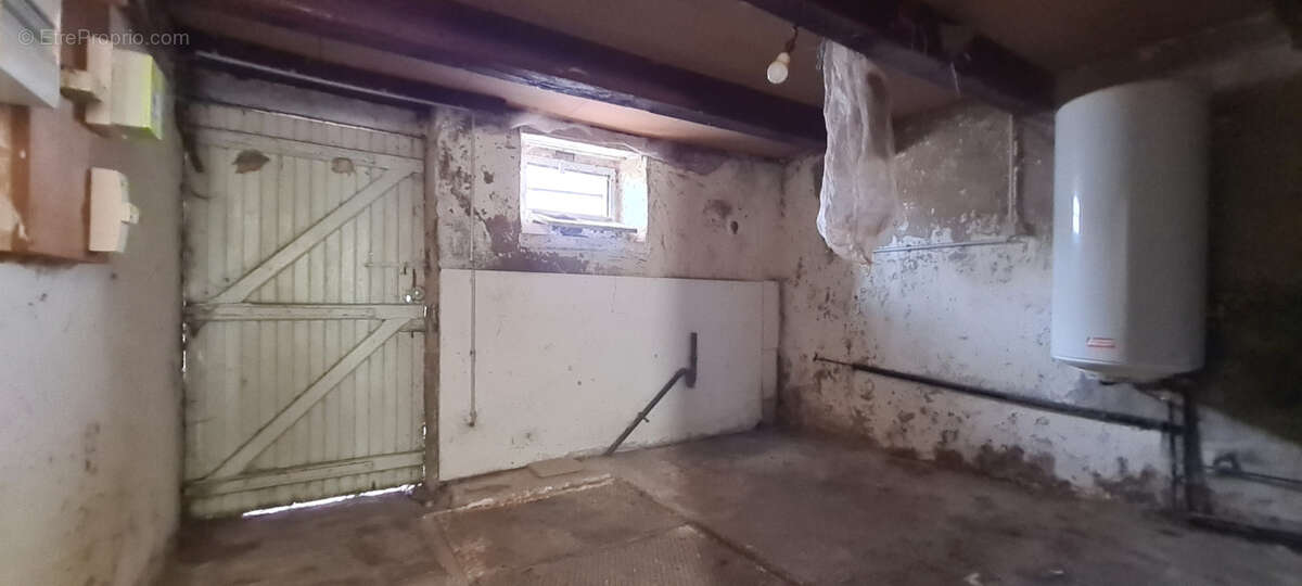 Maison à LINY-DEVANT-DUN