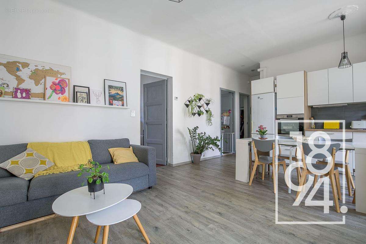 Appartement à MARSEILLE-5E