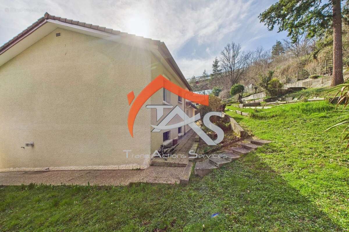 Maison à SAINT-CHAMOND