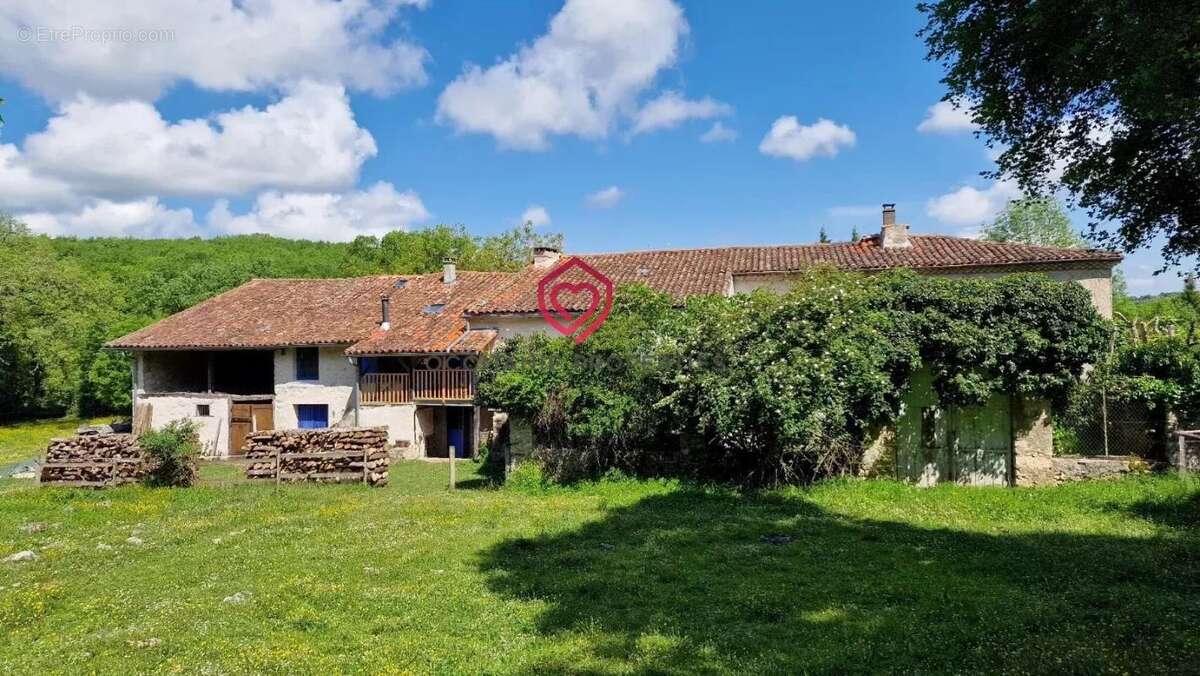 Maison à LE MAS-D'AZIL