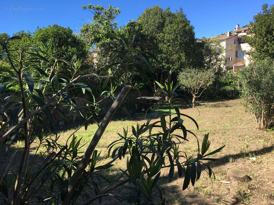 Maison à PLAN-DE-LA-TOUR