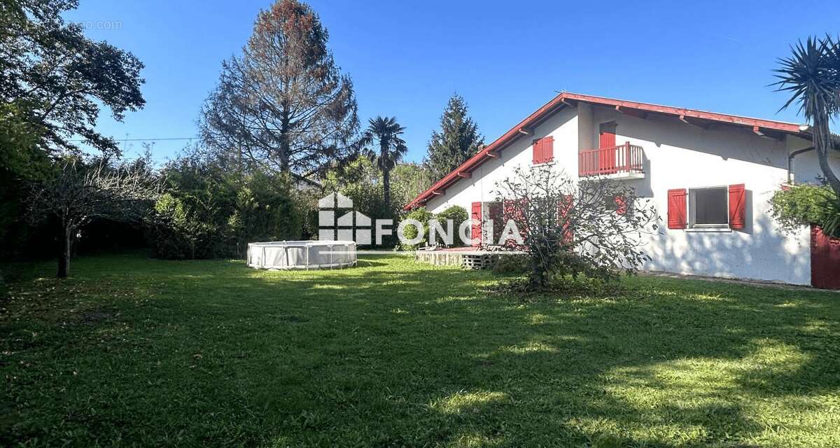 Maison à BASSUSSARRY