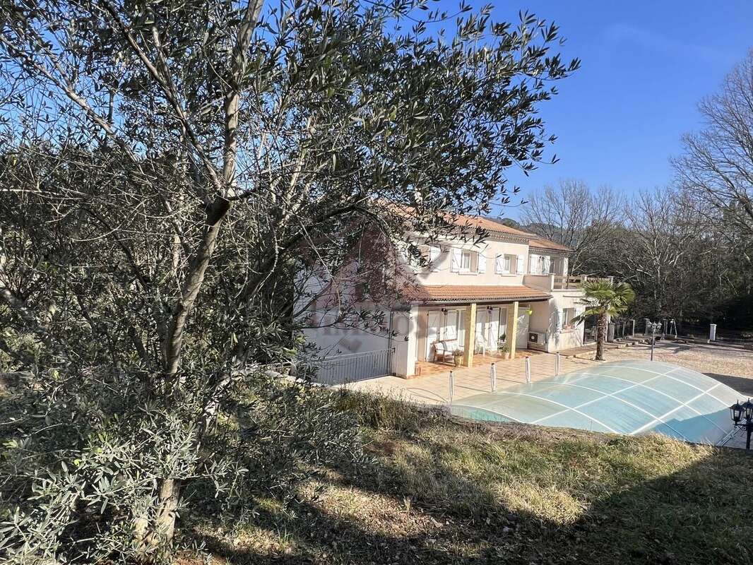 Maison à MOLIERES-SUR-CEZE