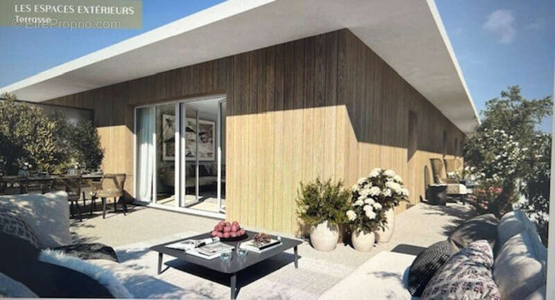 Appartement à AVRILLE