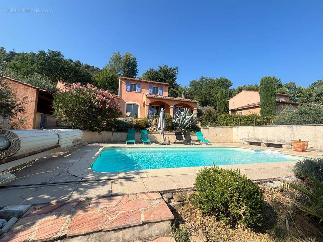 Maison à GREOUX-LES-BAINS