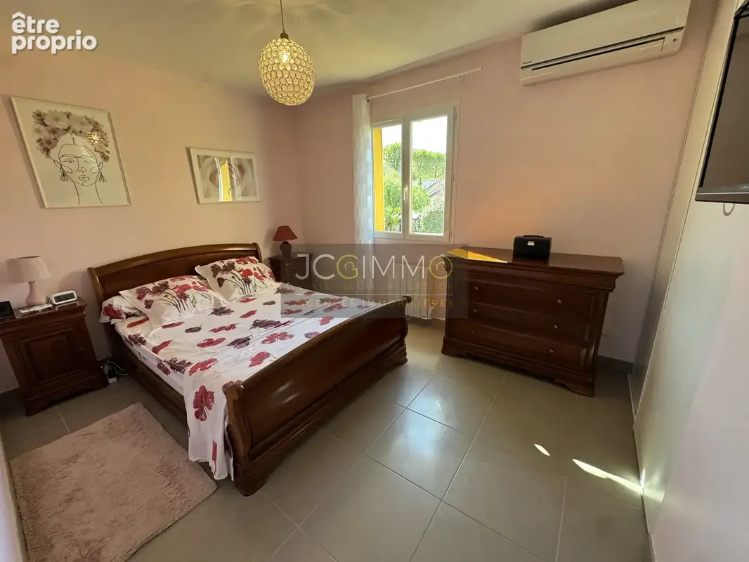 VIlla de 86m2 hab T4 avec grand garage sur 403m2 de terrain ! - photo 8