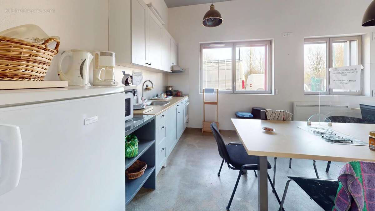 Commerce à COIGNIERES