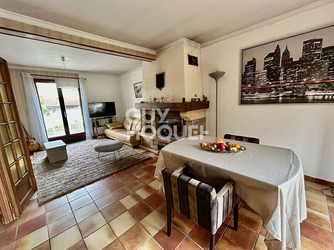 Maison à NEUILLY-PLAISANCE