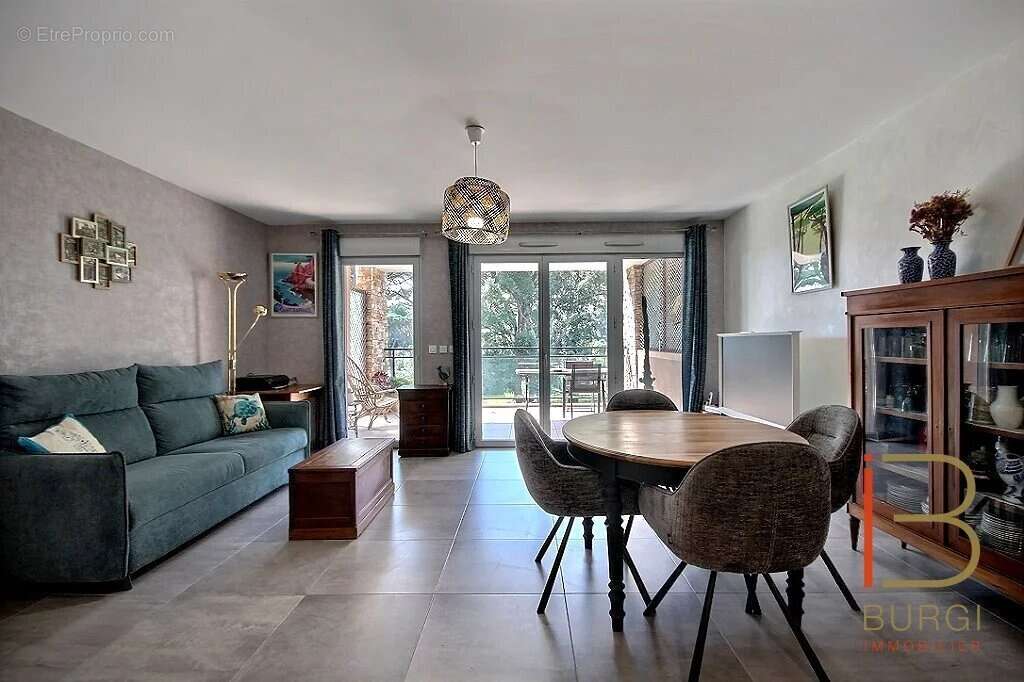 Appartement à SAINT-RAPHAEL