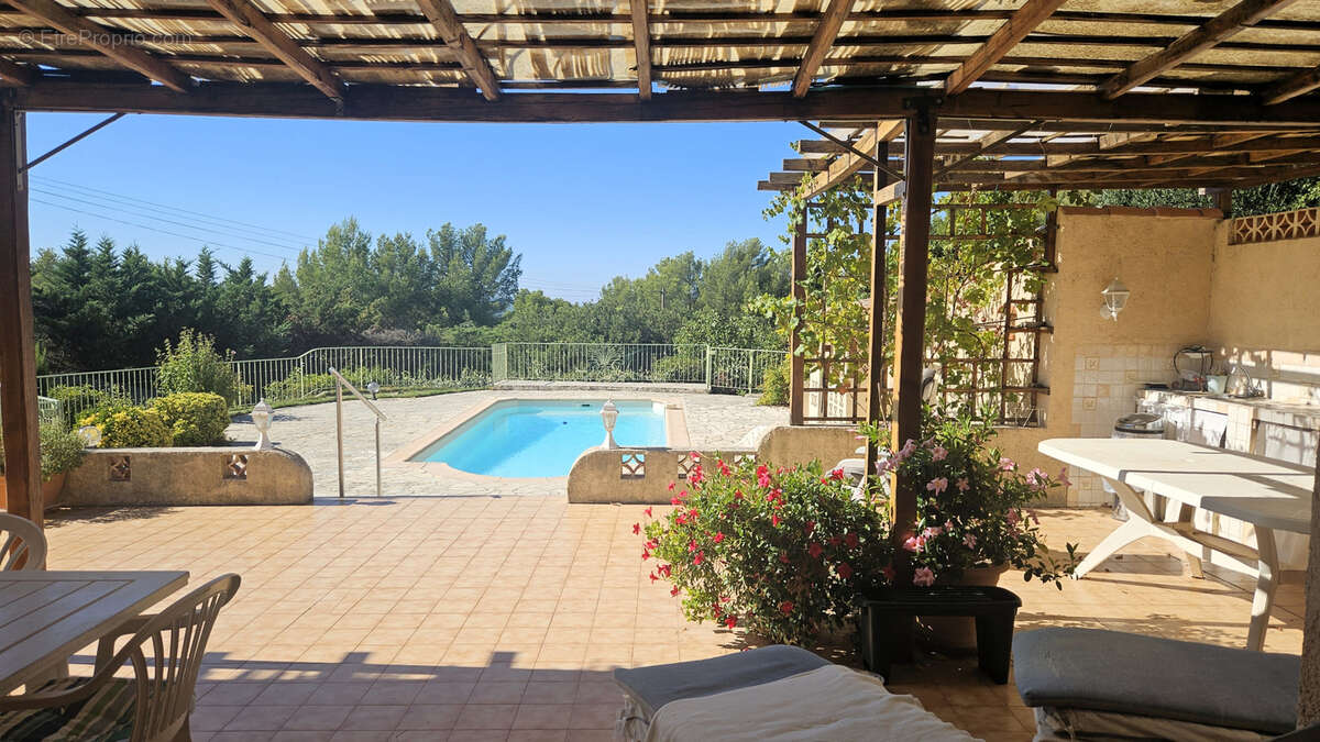 Maison à LA CADIERE-D'AZUR