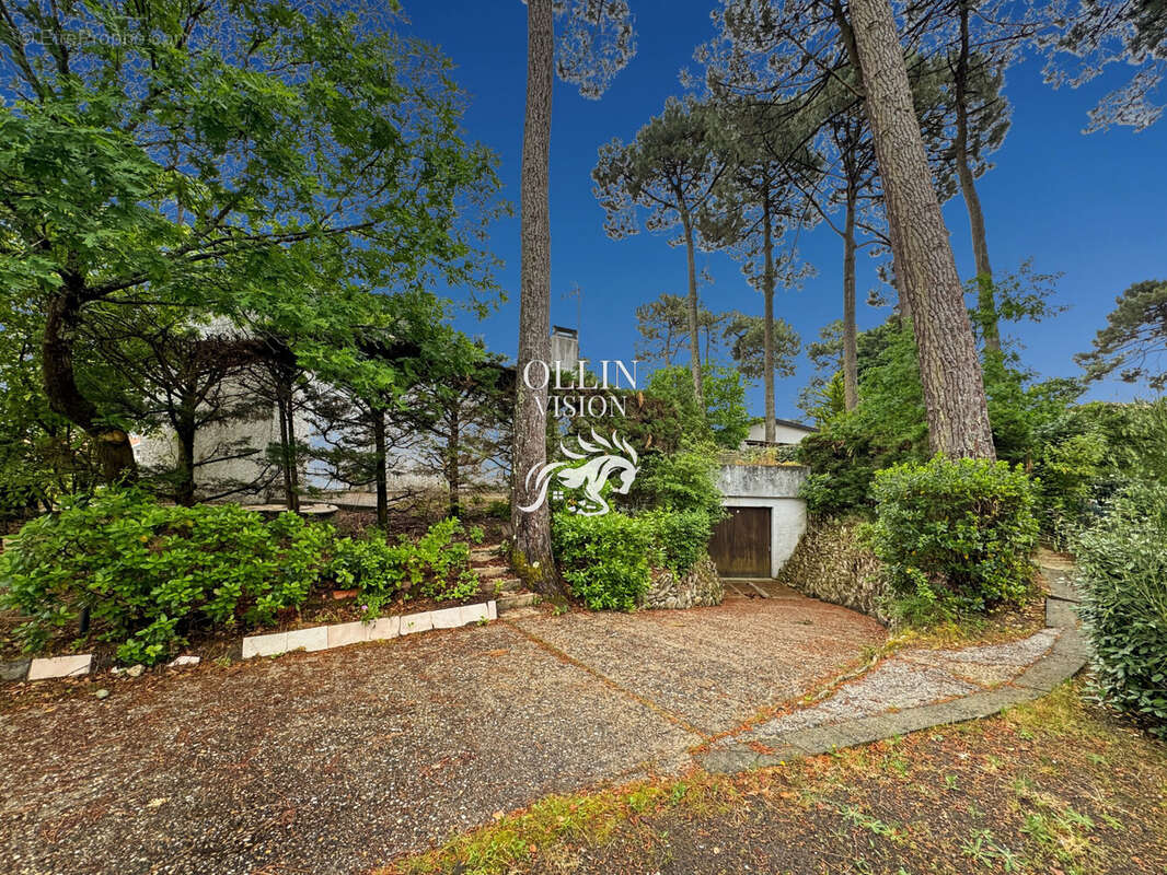 Maison à LE BOUSCAT