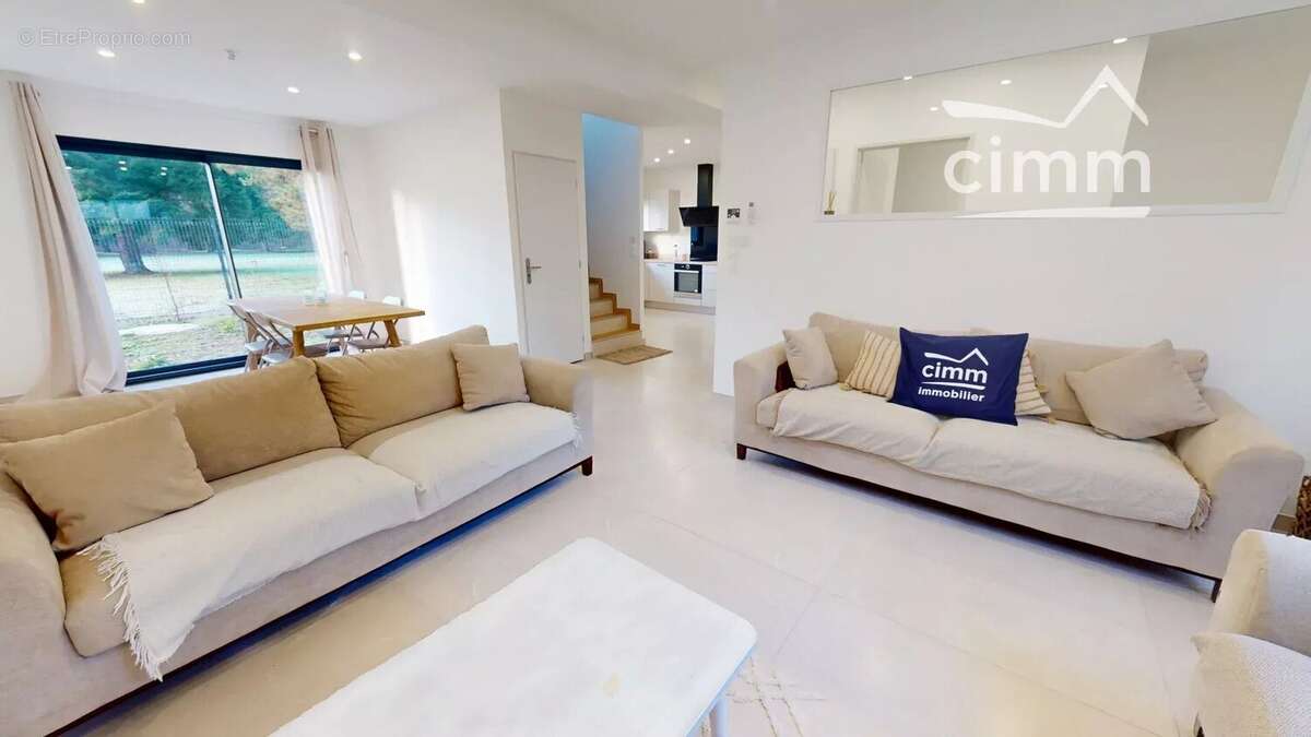 Maison à SAINT-CYR-EN-VAL