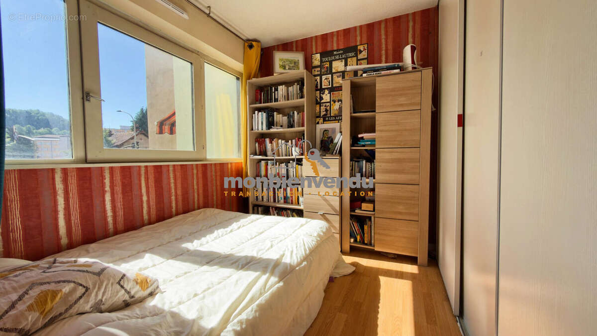 Appartement 38 m² à Aurillac  - photo 5