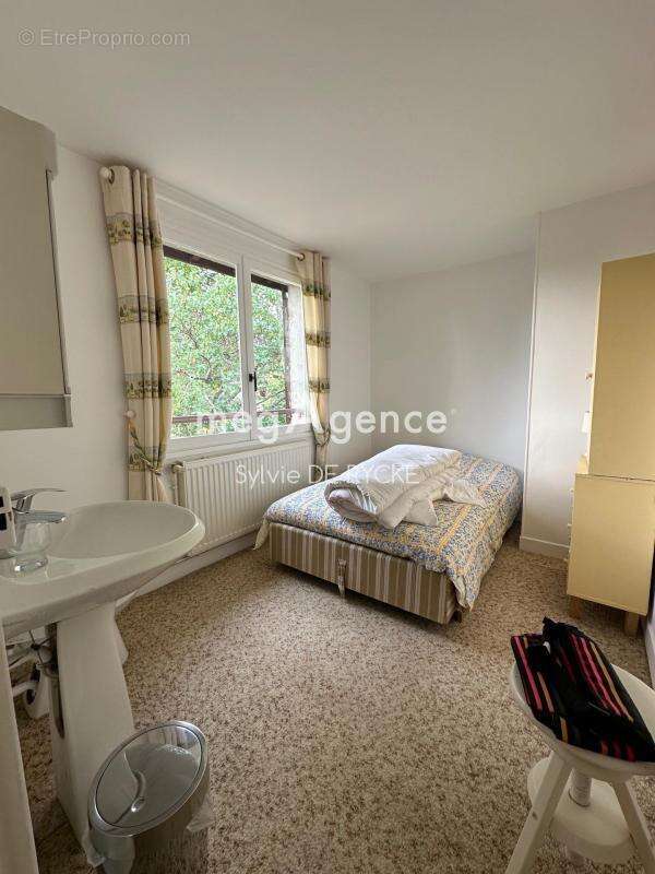 Maison à PONT-SUR-YONNE