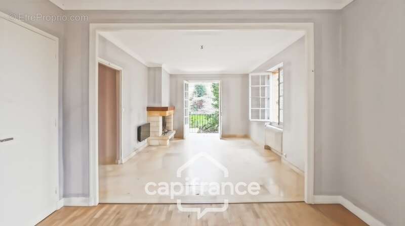 Maison à vendre 4 pièces SIORAC EN PERIGORD, sous-sol de 100m² exploitable  jardin 1933m² - photo 12