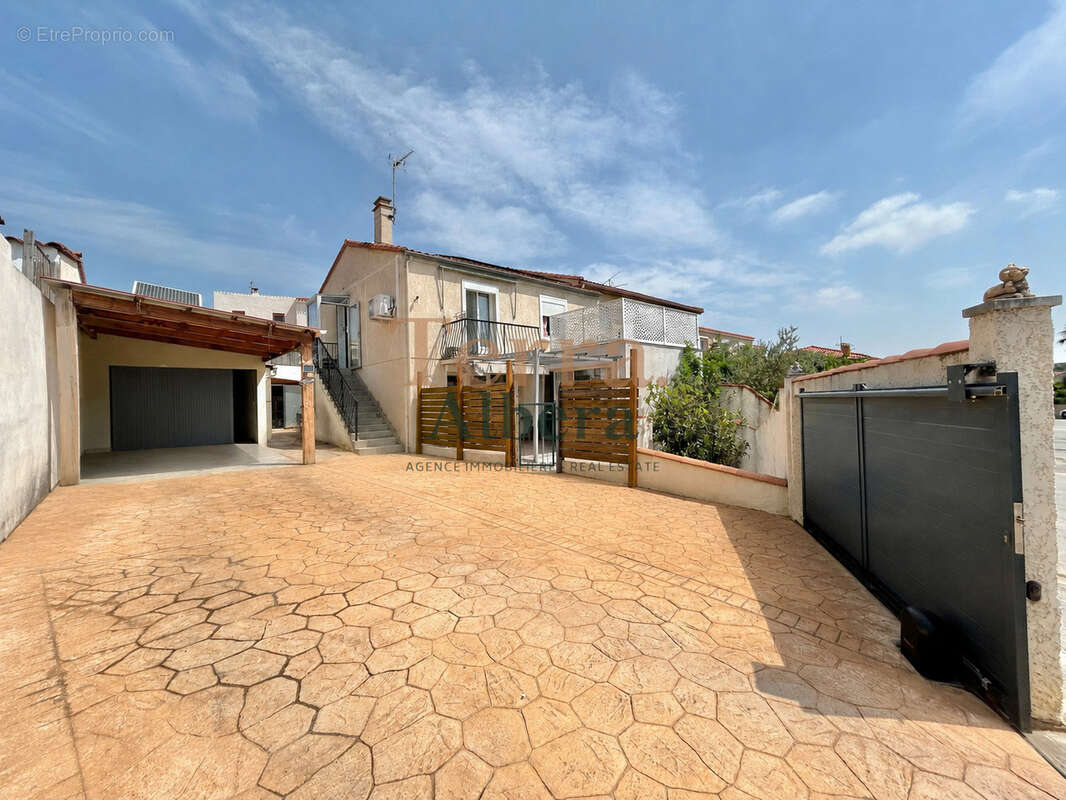 Saint-Estève   Maison 3 faces avec PISCINE, deux logements indépendants et grand GARAGE - photo 8